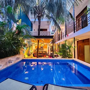 Latino Boutique *** Tulum Pueblo